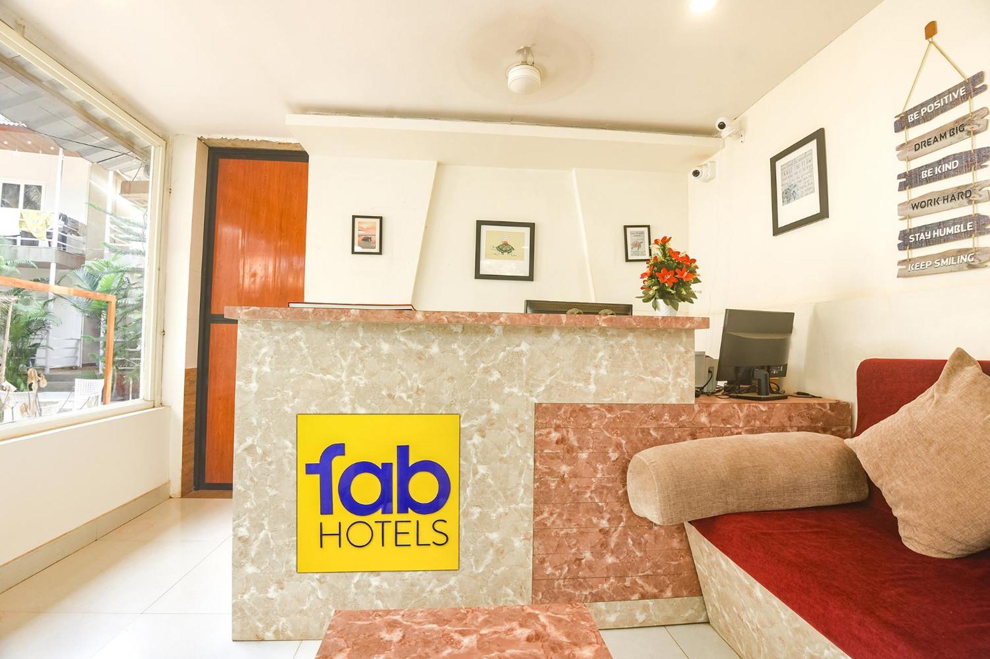 Fabhotel La Volga - Nr Morjim Beach מראה חיצוני תמונה