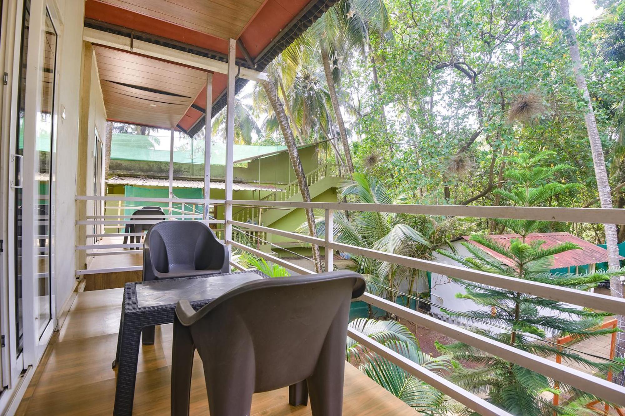 Fabhotel La Volga - Nr Morjim Beach מראה חיצוני תמונה