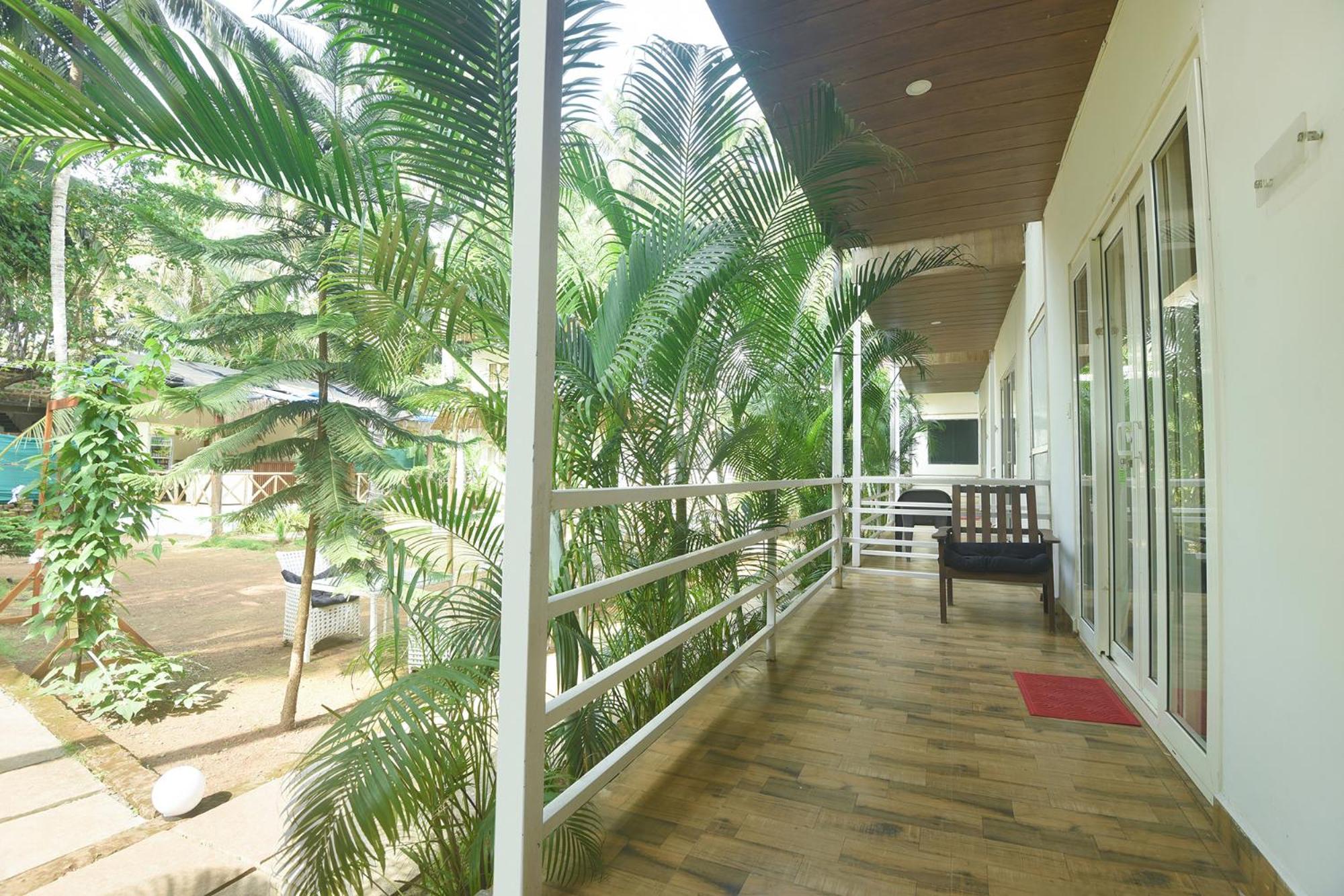Fabhotel La Volga - Nr Morjim Beach מראה חיצוני תמונה